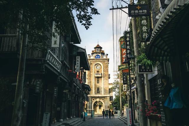 海口跨年 | 观澜湖华谊冯小刚电影公社跨年狂欢超有戏!