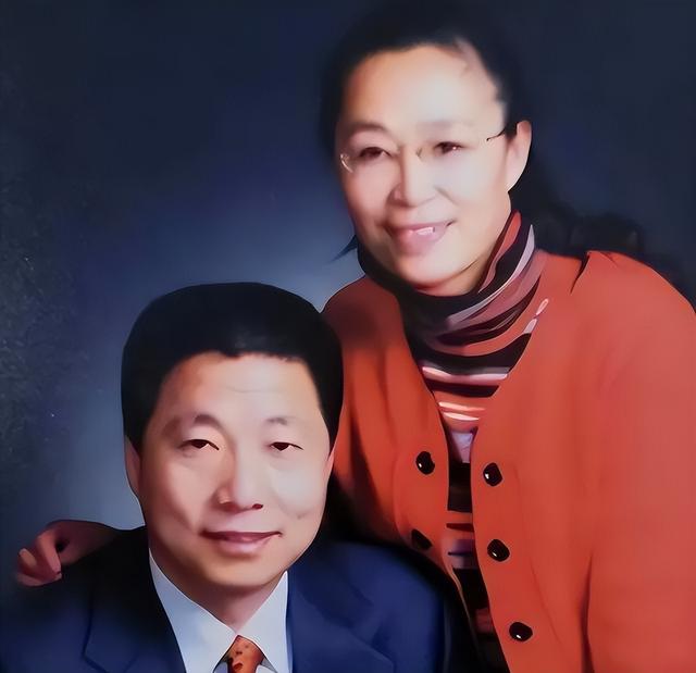 我国首位航天员杨利伟，被授予少将军衔，退休后能享受什么待遇？