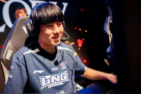 LOL-S13：GALA厄斐琉斯团战输出恐怖如斯，LNG 2-1击败KT晋级八强图片