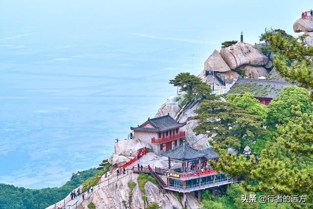 黄山vs华山：夏日云端避暑之战，谁才是你的清凉本命？