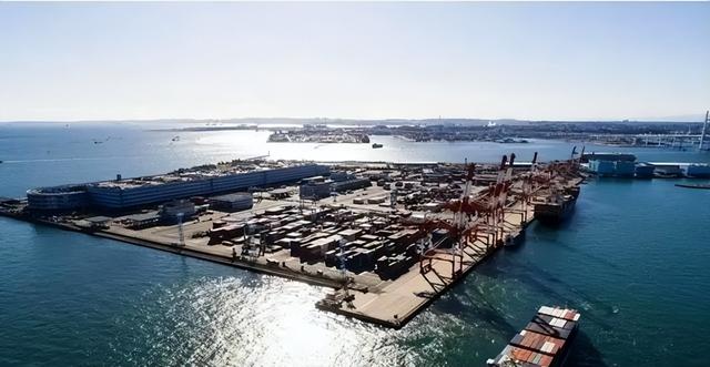 对华合约全部撕毁！中国又一伙伴背后捅刀子	，骗走了20亿倒向美国