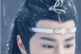 王一博与“摩托姐姐”的不解之缘：陪你从21到27，未来继续图片
