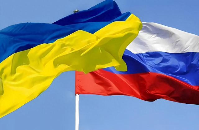 乌克兰在地中海突袭俄罗斯的影子油轮，这是泽连斯基最后的疯狂