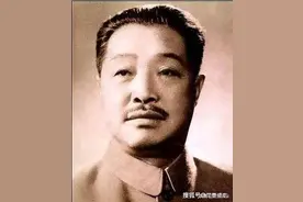 历史上三支红四军，有两位军长被授予元帅，另一位军长是谁？图片