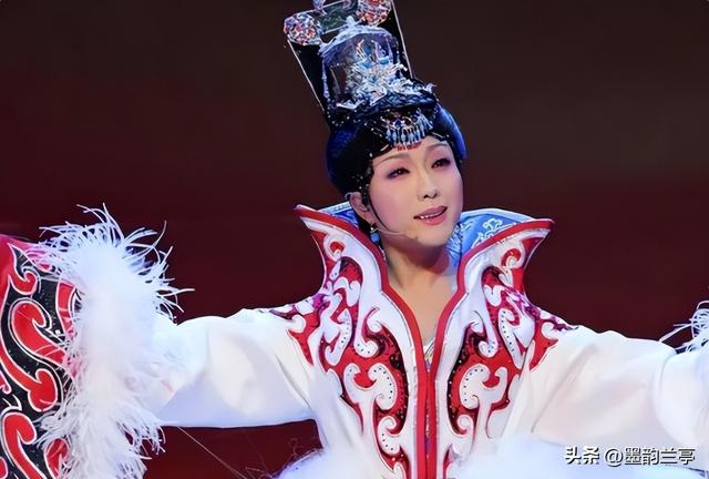 这一次，47岁的“跳梁小丑”李玉刚，如今已彻底走上了另一条道路