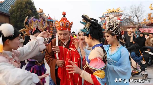 仲夏限定狂欢!“梦回西游 奇妙戎子”戎子酒庄景区夜游嘉年华,邀您共赴一场梦幻之旅!
