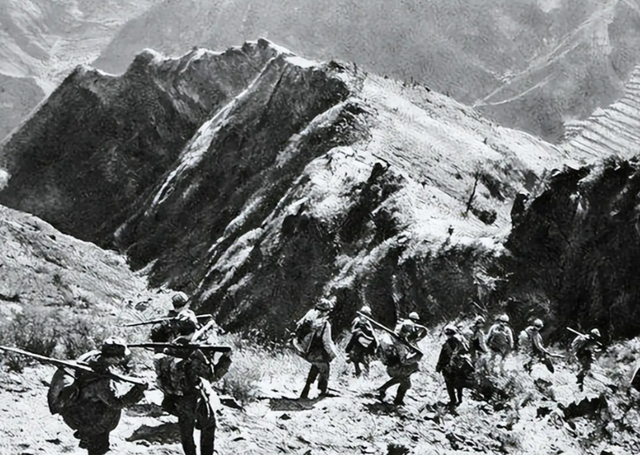 蒋介石临终前告诉蒋经国：我这一生只敬佩一人，畏惧两人!