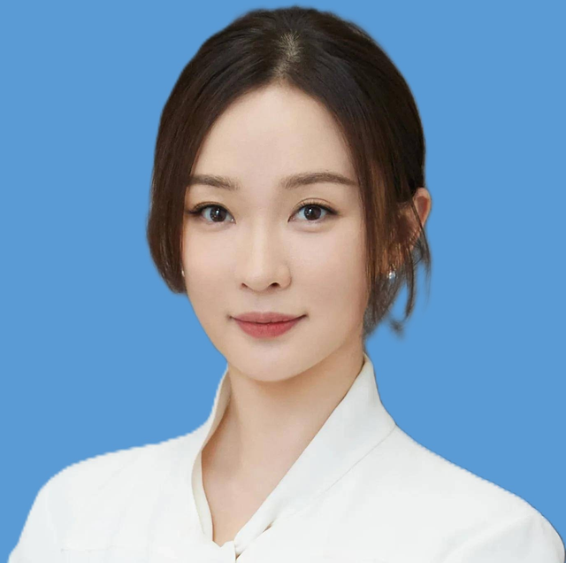 霍思燕同志个人简历