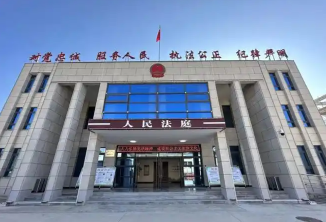 贵州女子遇害，凶手被判死缓家属不满，人情与法理该如何抉择？