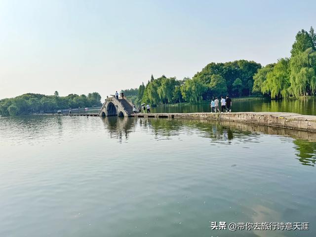 绍兴柯岩风景区，柯岩、鉴湖和鲁镇各自的魅力