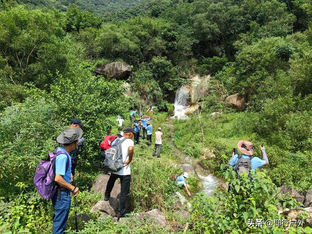 揭西猴面石徒步登山