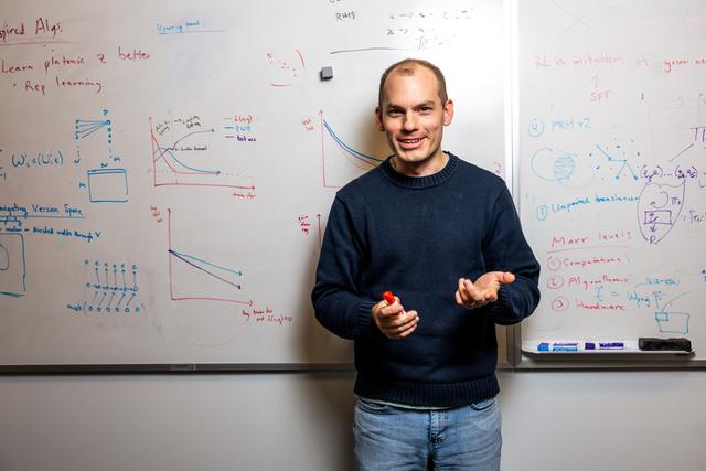 破解智能密码：MIT科学家揭示人脑与AI思维的共同本质