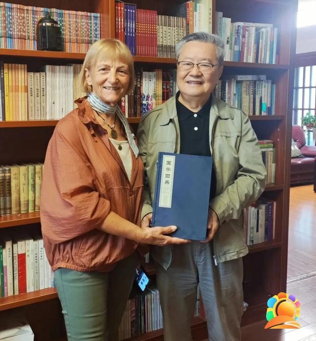 跟着“阳光大使”追光丝绸之路一一2026第一缕阳光系列报道之二