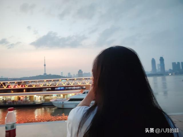 你是自己的诗和远方