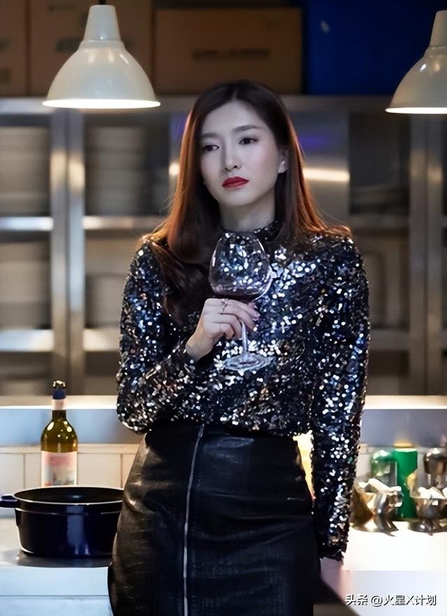 与富商海外产子真相大白6个月	，江疏影近照太意外，王传君没说错