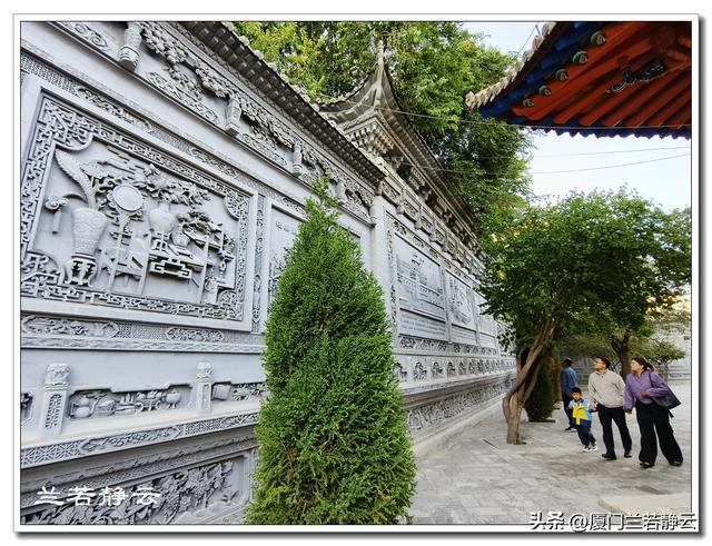 青海西宁市区里的几座清真寺 & 下南关美食街