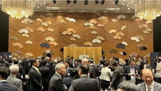 打破传统了，中国首次缺席，高市内阁抗议无效	，解放军通告东南亚