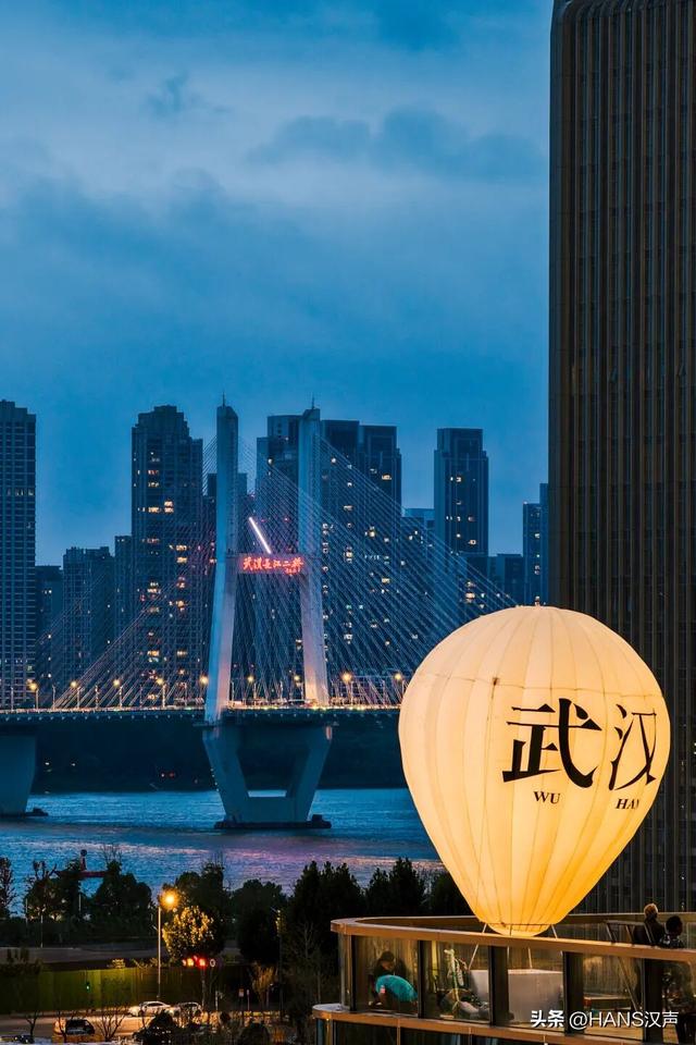 开街第一天就火了！武汉喜提“梦剧场”