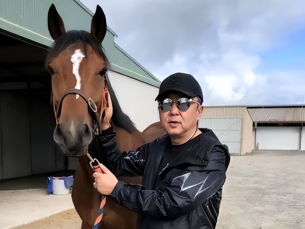 于谦财务暴雷仅2天，更多内幕被扒，原来孙越吴京都没能“逃脱”