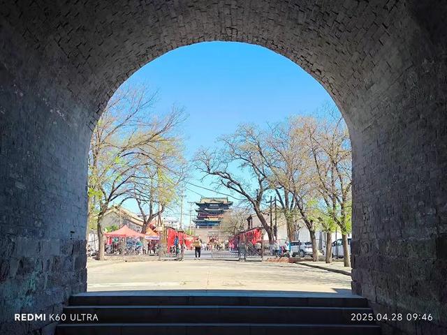 参观游览古代的邮局——河北鸡鸣驿站
