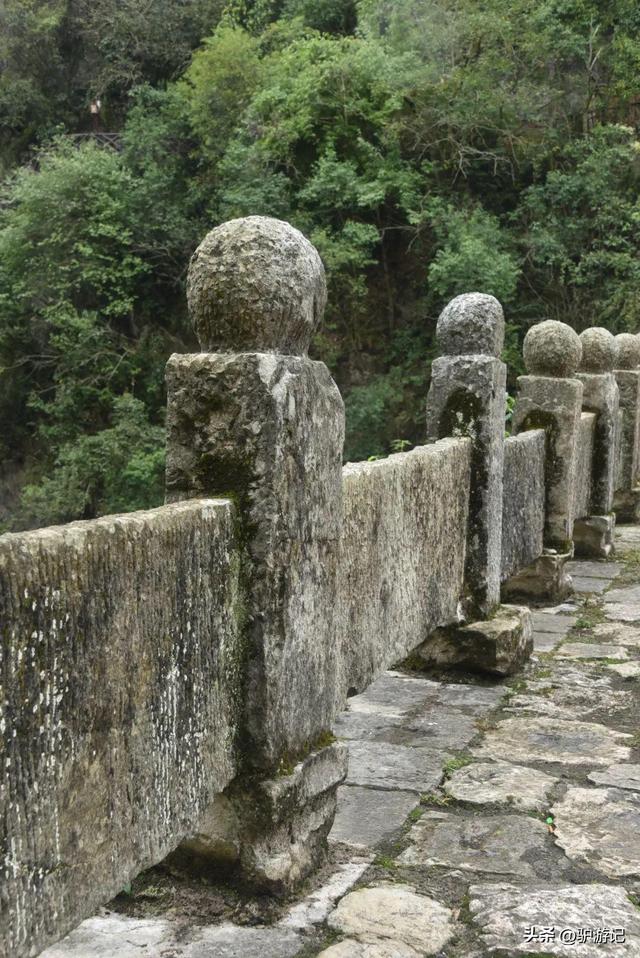 贵州古桥界的顶流，400年后坚固如初，却被称为豆腐桥！