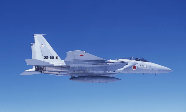 中日战机对峙创下3个首次，日方召见中国大使抗议，中方当场驳斥