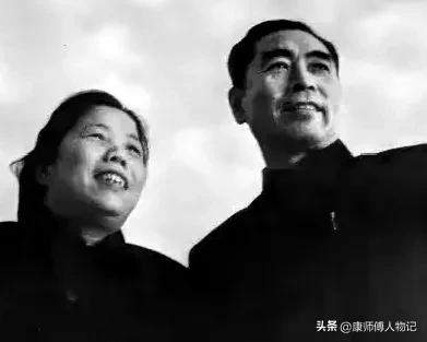 晚年邓颖超透露：恩来在上海有另外一任“妻子”，俩人相处很默契