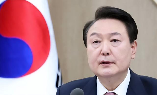 一听有机会出去，尹锡悦立马变脸，只要不被判死刑，他都愿意配合