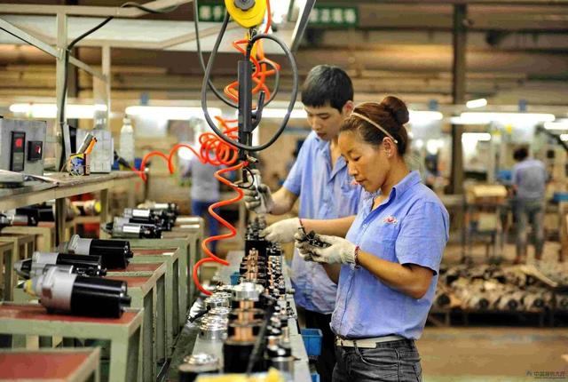 新加坡总统公开警告中国：要想世界和平，中国得放弃一样东西
