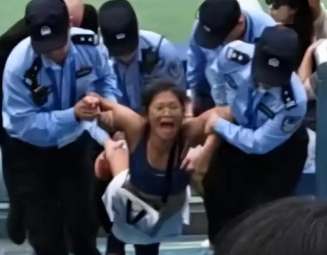 越扒越有！上海闹事网球姐生活奢靡，前男友也不一般，邻居曝更多