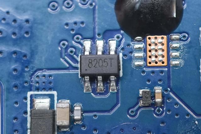 用的这家厂商电芯？老合作客户了，小米22.5W自带线充电宝拆解