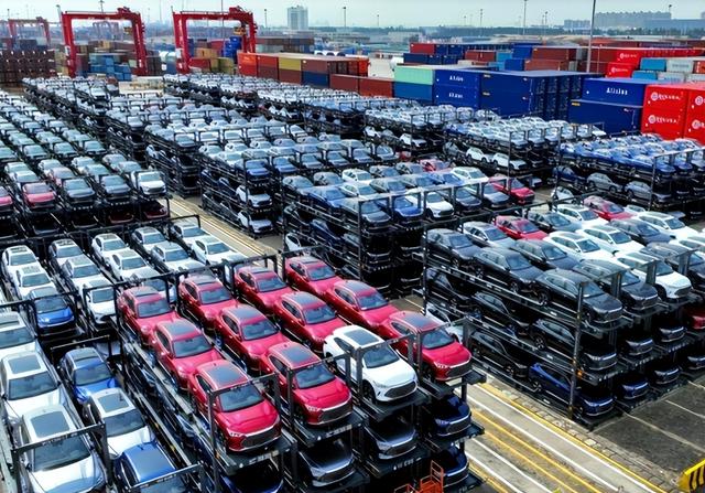 荷兰代表在北京两轮谈判后，当初嚣张跋扈的样子，现在一点都不剩