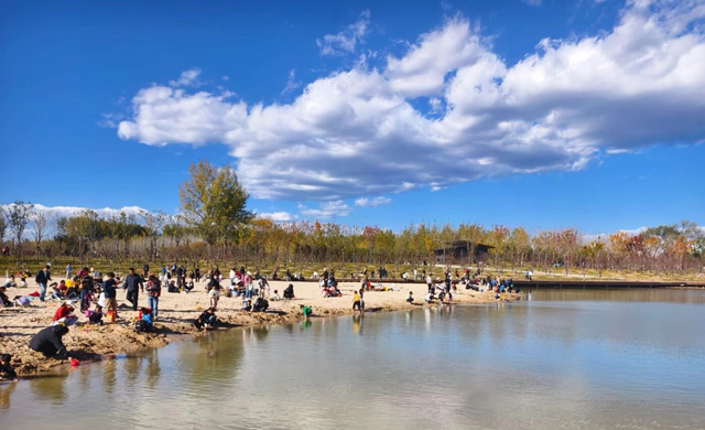 海淀“阿那亚”藏不住了！“白沙滩”成新晋热门打卡地