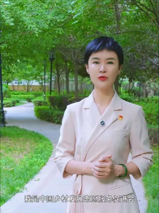 贺娇龙对新疆的贡献有多大？6件事足以说明，她就是人民的好干部