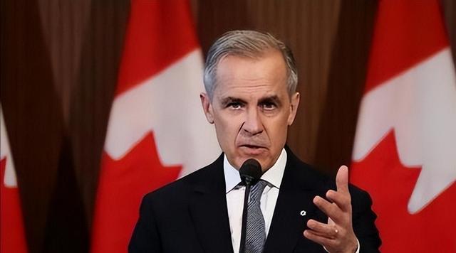 中美关系重大转折！中方表态做出三大让步，另送特朗普一份厚礼