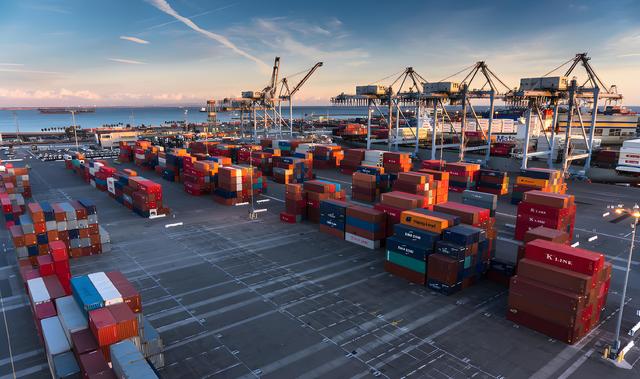 中方刚对欧加税	，不到24小时，马克龙通告全球，欧盟必须对华开放