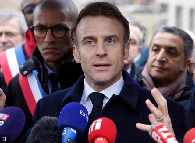 日本话音刚落，又一国介入台海，专机已经离华，要逼中国做3件事