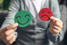 胡歌“早F晚E”登上热搜，这种情绪波动意味着什么？图片