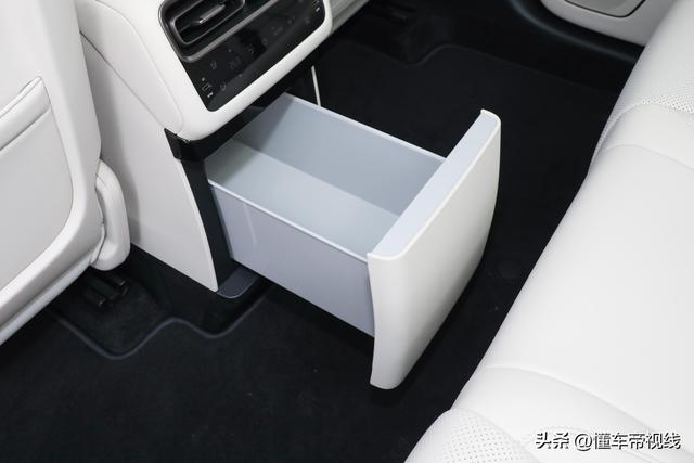理想i6实拍