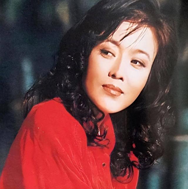 演技再好长得凶也白搭！一脸“凶相”的5位女演员，可惜了好演技