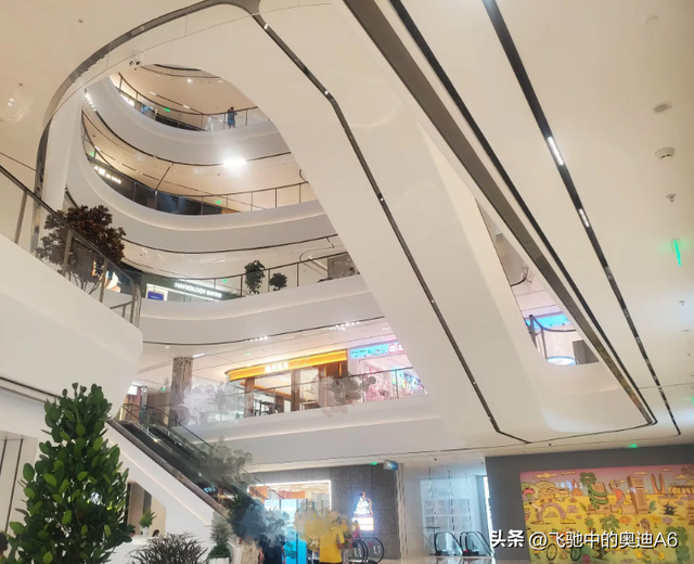 杭州萧山亚奥万象天地之行：一个优缺点分明的购物商场