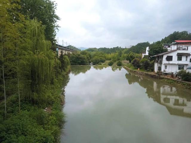 端阳喜伴小溪河，独有诗心迷远足——徒步小溪河散记（三）