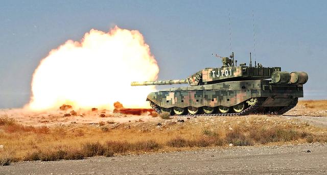 高原时速75公里，炮塔稳过45度坡，主动防御加拦截弹