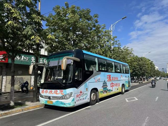汉中文旅宣传小分队走进广元市