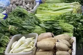 在冬天，这6种蔬菜白送都不要，没营养还伤身，连菜贩子都不敢吃图片