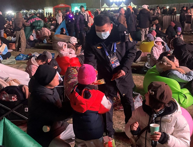 庐山文化旅游综合执法局全力护航元旦旅游市场