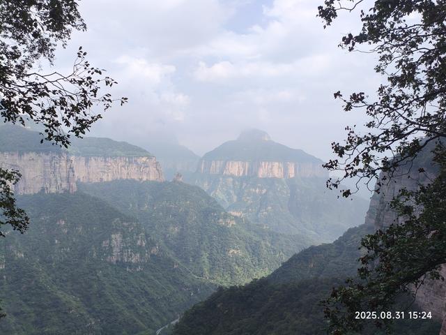 秋风起，重著屐。徒步南太行经典穿越路线:八里沟-老龙口-九莲山