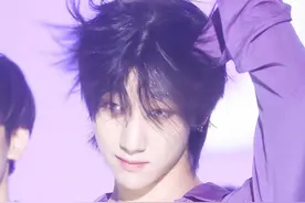 徐明浩国内综艺热舞SEVENTEEN经典曲目，粉丝尖叫连连！图片