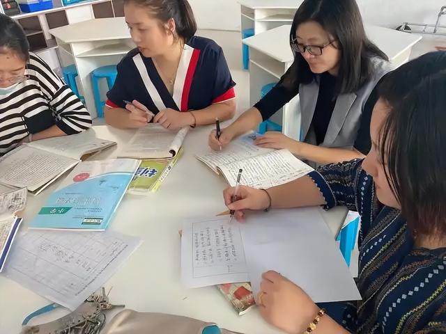 教育部扔下重磅炸弹：2026年开始，全国一律不准再买校外商业试卷