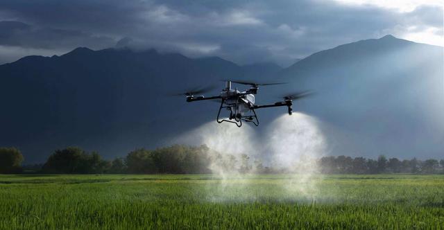 特朗普又制裁，不到24小时，中方下通牒：撤销禁令，否则后果自负